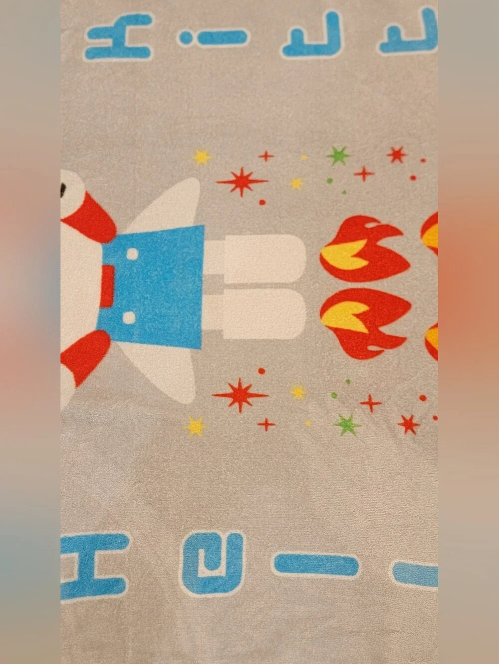 RARE 2007 Hello Kitty Rocket robot Rainbow Fleece Throw Blanket
